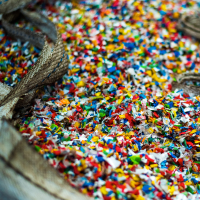 Safe and Compliant Logistics for Plastic Raw Materials: Best Practices for Processors